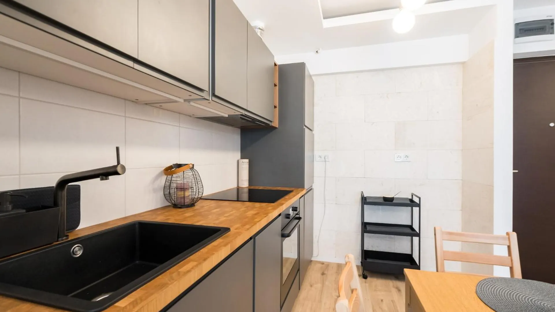 Arrivederci - Elegant 1Br In Belvedere Residence Bucharest 0*,