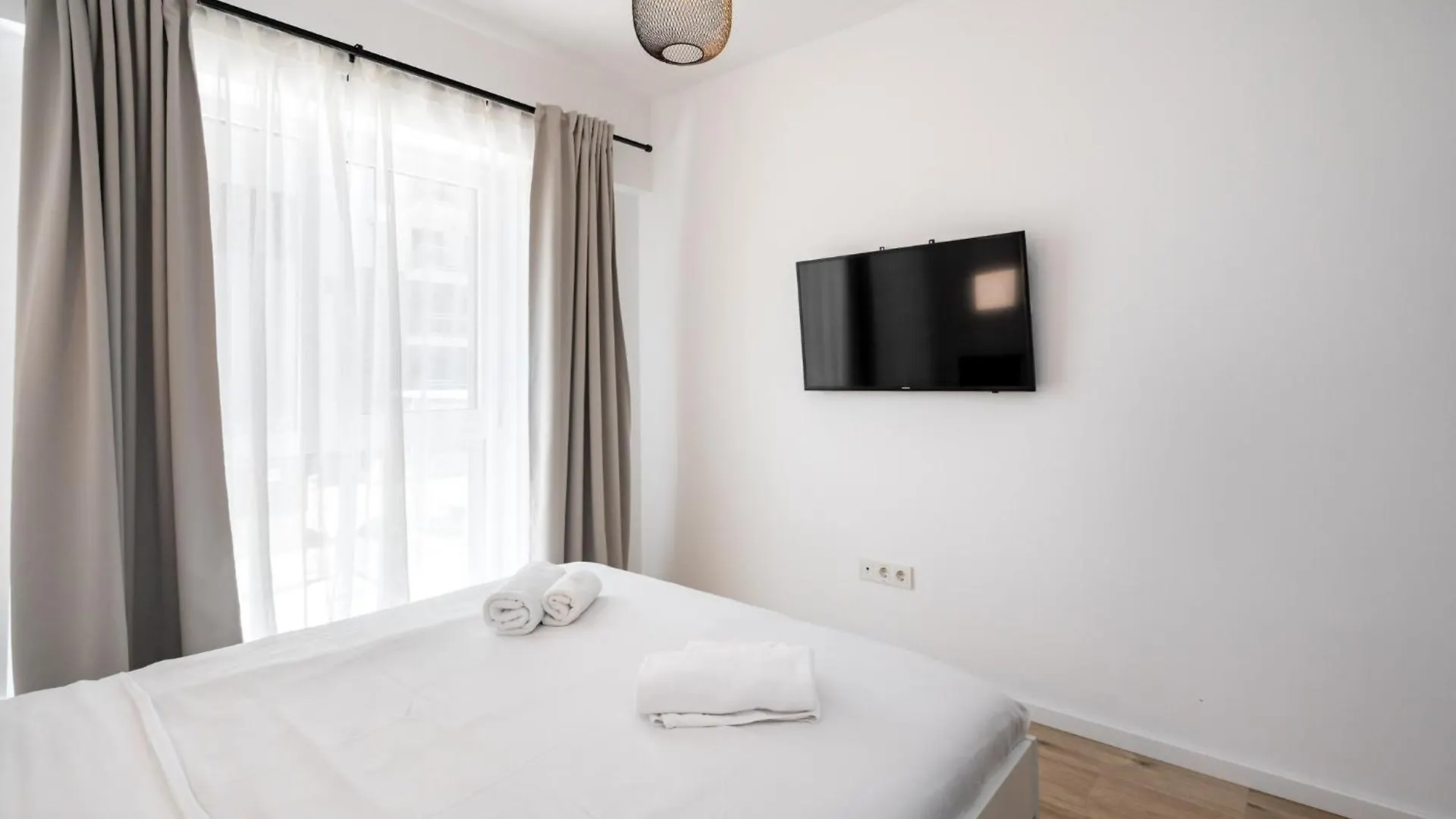 Apartment Arrivederci - Elegant 1Br In Belvedere Residence Bucharest Romania