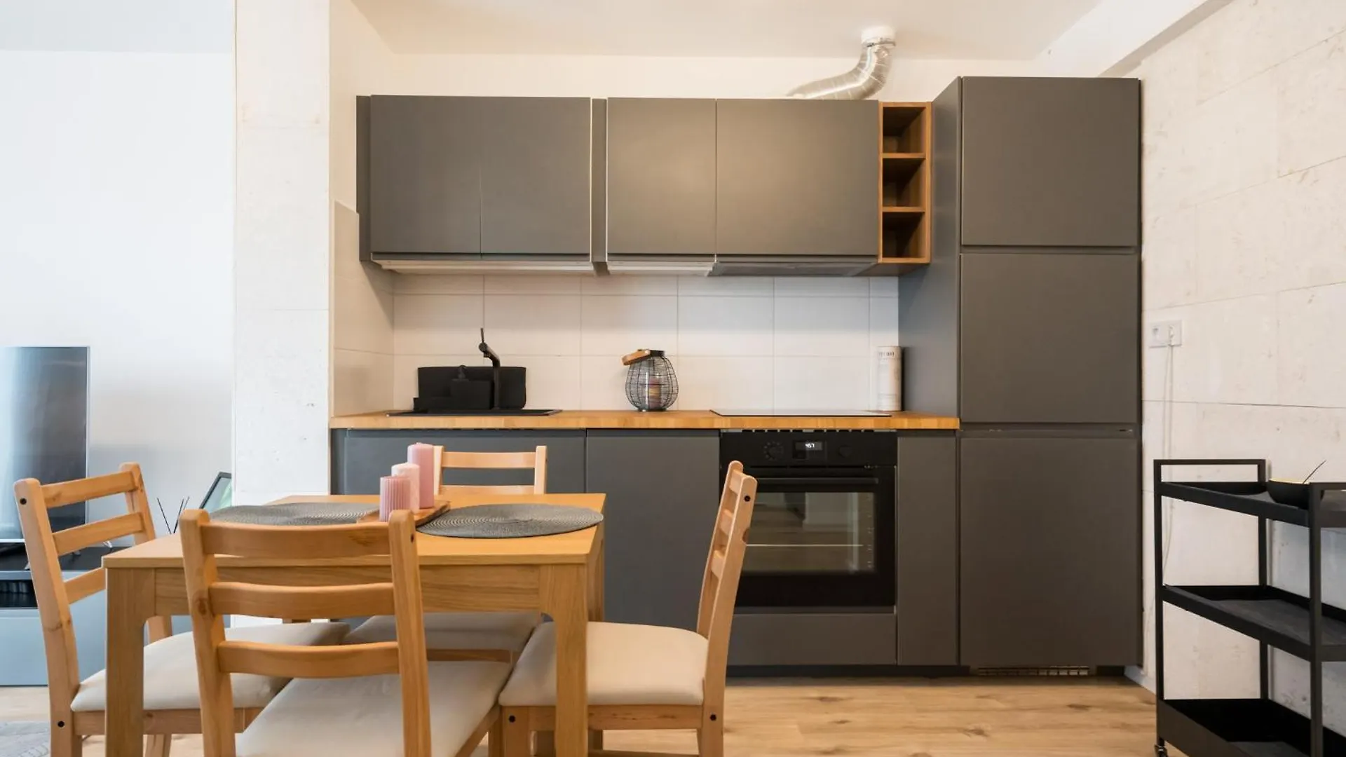 Apartment Arrivederci - Elegant 1Br In Belvedere Residence Bucharest Romania